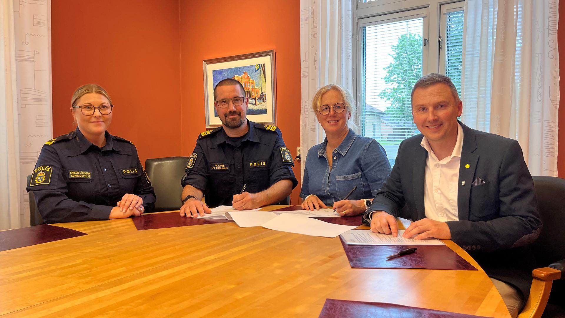 Polisen och kommunen undertecknar medborgarlöften för 2025-2026