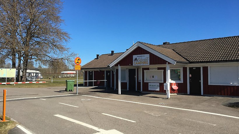 Framsidan på byggnaden